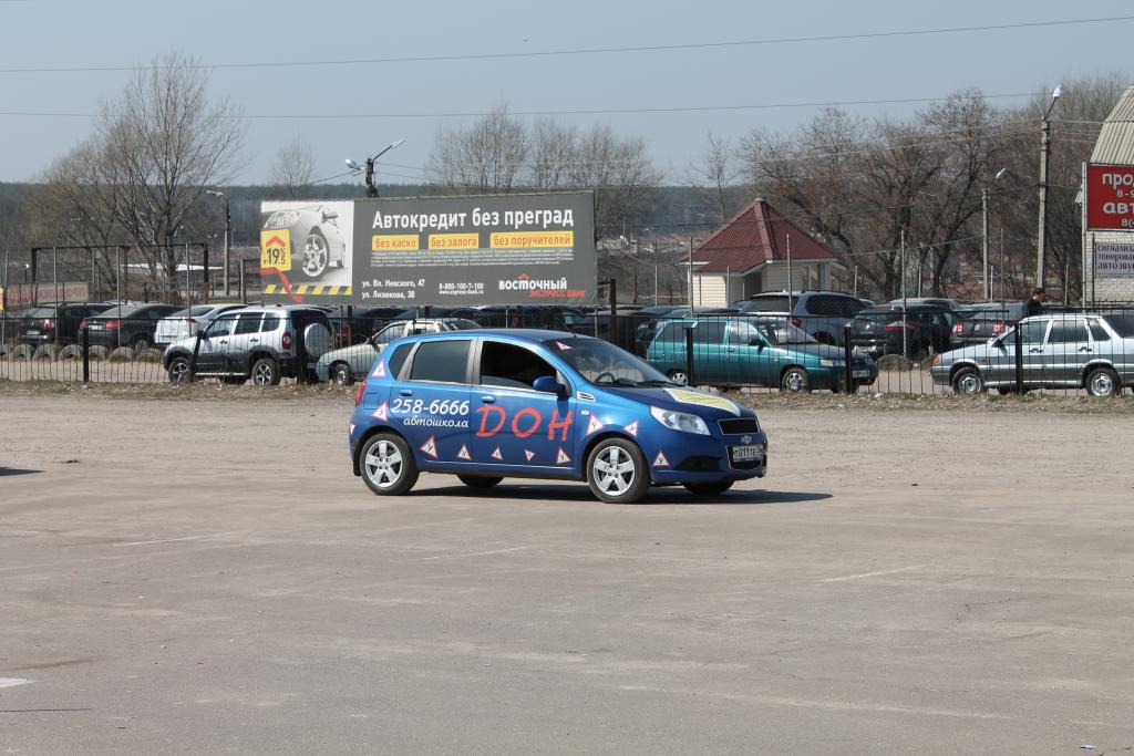 Машинки воронеж. Автошкола Дон Воронеж. Автошкола Дон Суджа. Учебные автомобили в Казани. Учебные машины в Орле.